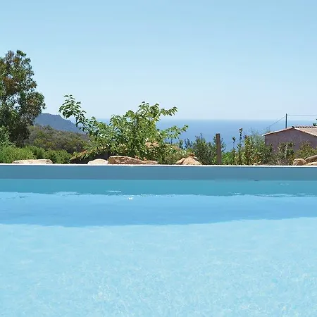 Four-bedroom Holiday In Chiavari