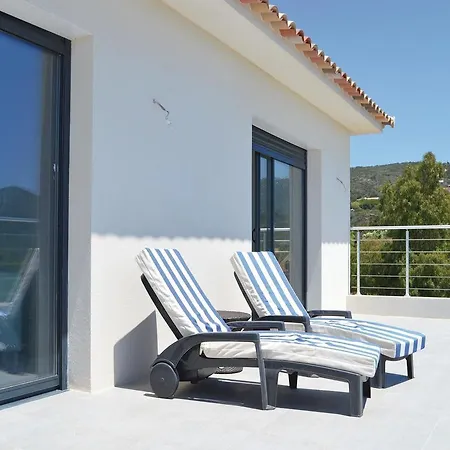 Four-bedroom Holiday In Chiavari * Coti-Chiavari (Corsica)