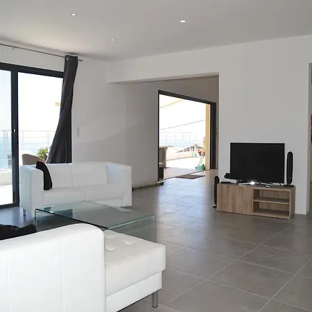 Сasa de vacaciones Four-bedroom Holiday In Chiavari *