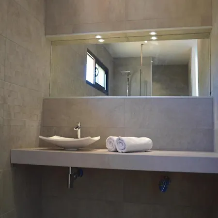 Four-bedroom Holiday In Chiavari